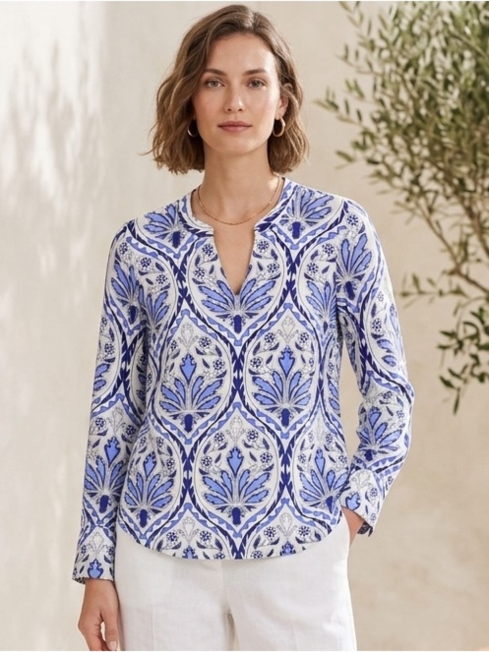 Talbots Petite SP Blue White Medallion Paisley Damask Blouse Top Coastal Travel